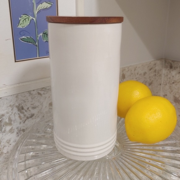 SOLD Rae Dunn Cereal Cellar 2021 - Picture 2 of 5